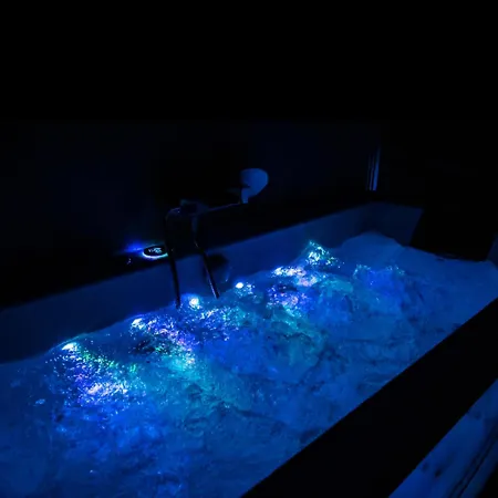 Detente Avec Jacuzzi Et Piscine 아파트 *