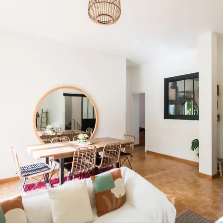 Detente Avec Jacuzzi Et Piscine 아파트 *